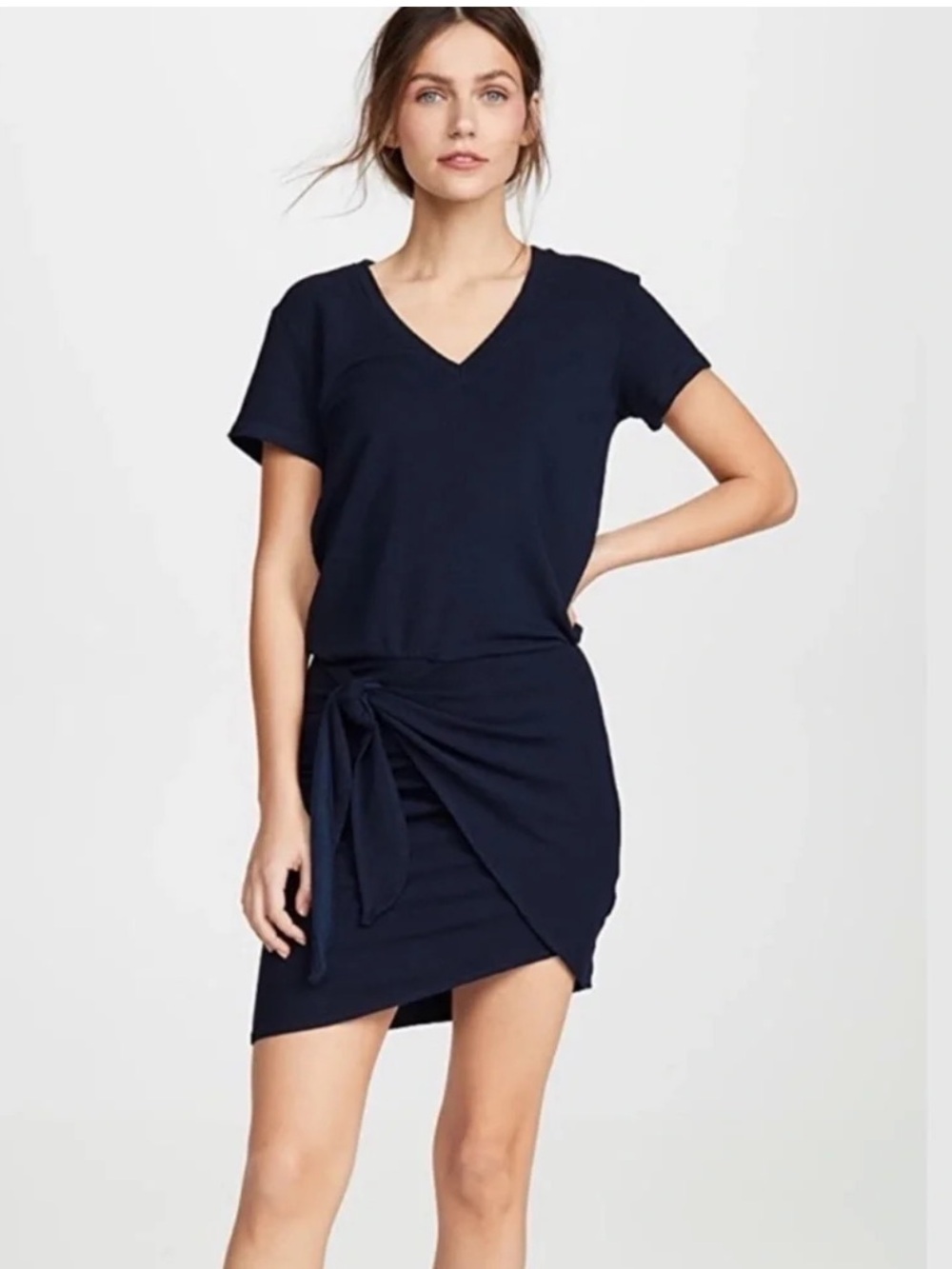 MONROW Supersoft Short Sleeve V-neck Dress
Inca Blue size xs mini‎